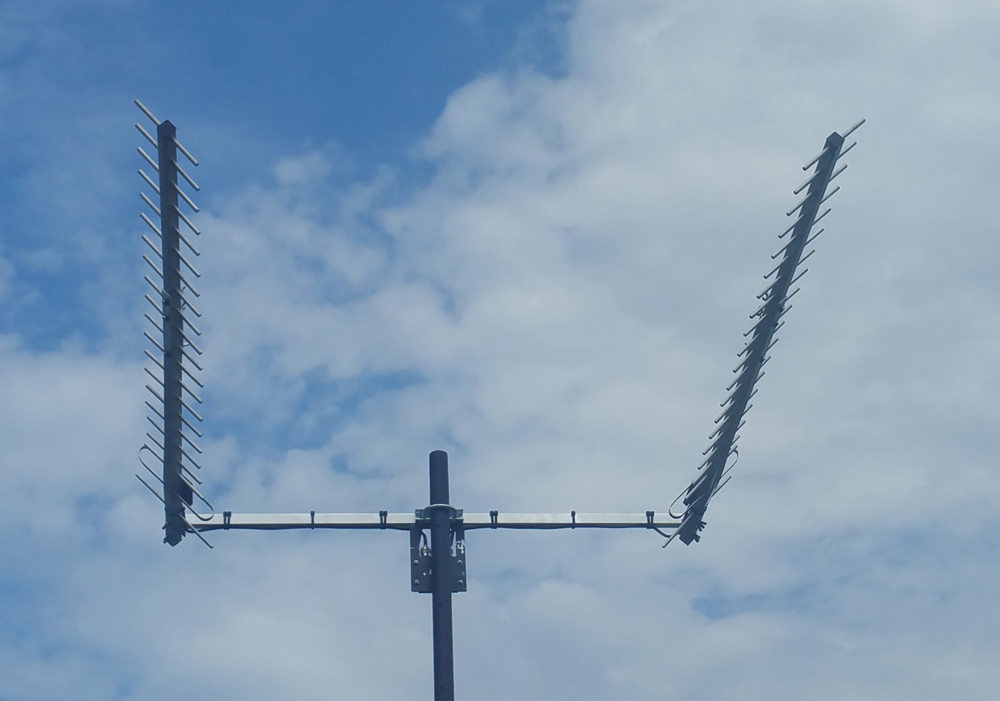 Front View G Spotter Twin Peak Pro PLUS MiMo YAGI Array Antenna